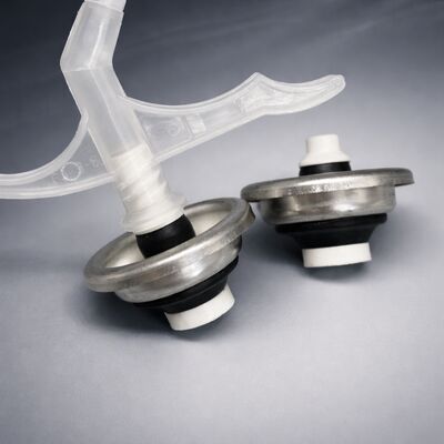 صمام رغوة البولي يوريثين من الصفيح مقاس بوصة واحدة مع فوهة مقاومة للانسداد لتوزيع دقيق للرغوة